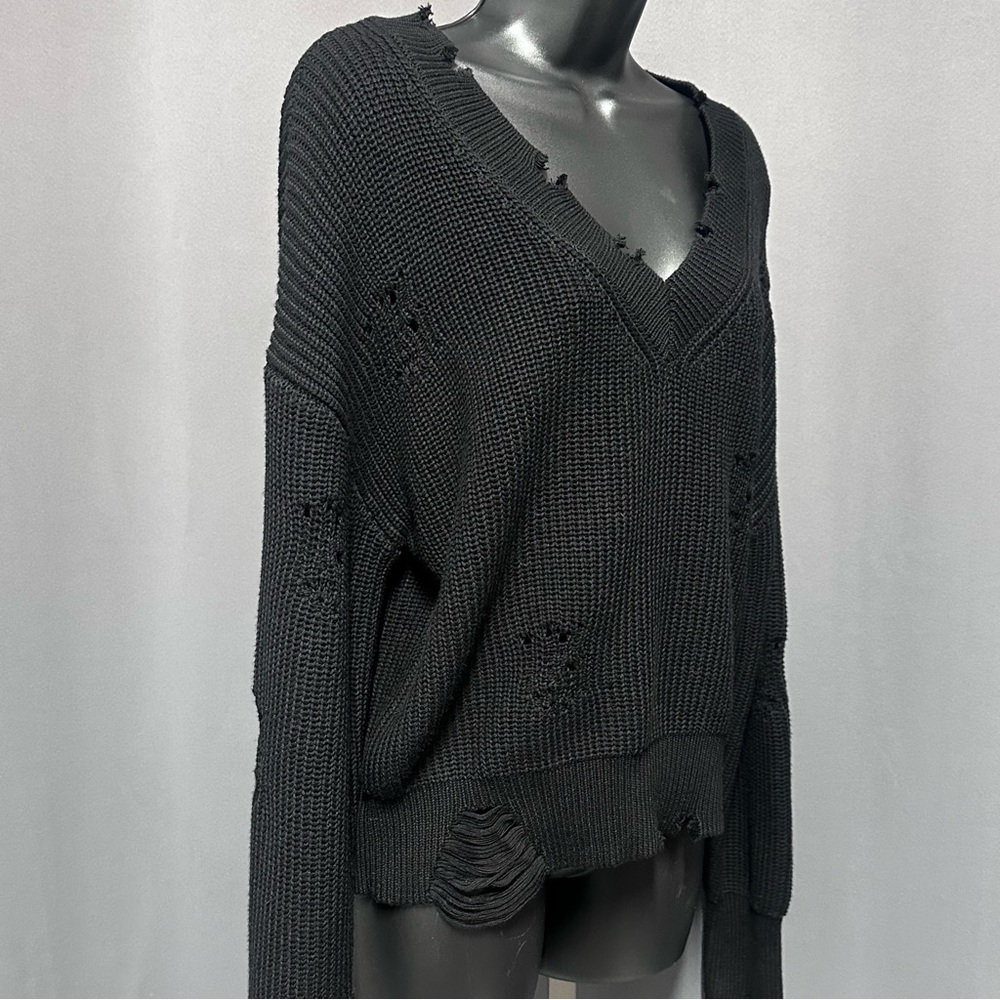 NWT Deliberately Distressed Black V-Neck Women’s Knit Sweater Size Small